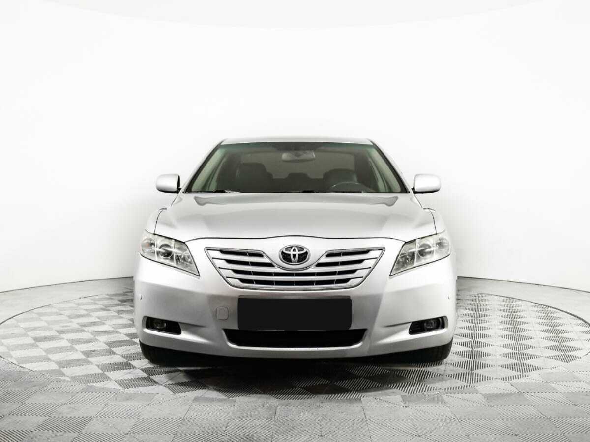 Toyota Camry с пробегом — 2008 год. Фото: #1