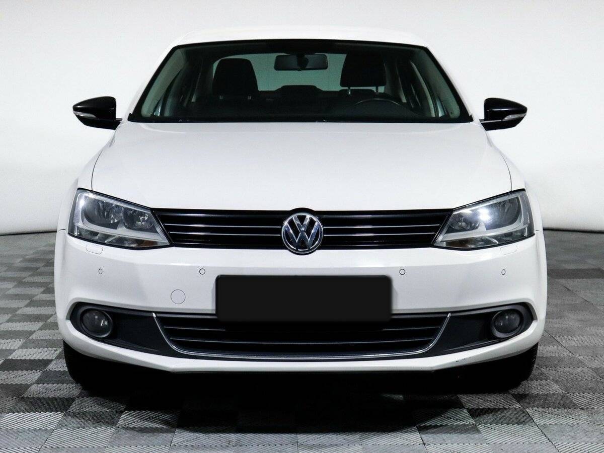 Volkswagen Jetta с пробегом — 2014 год. Фото: #1