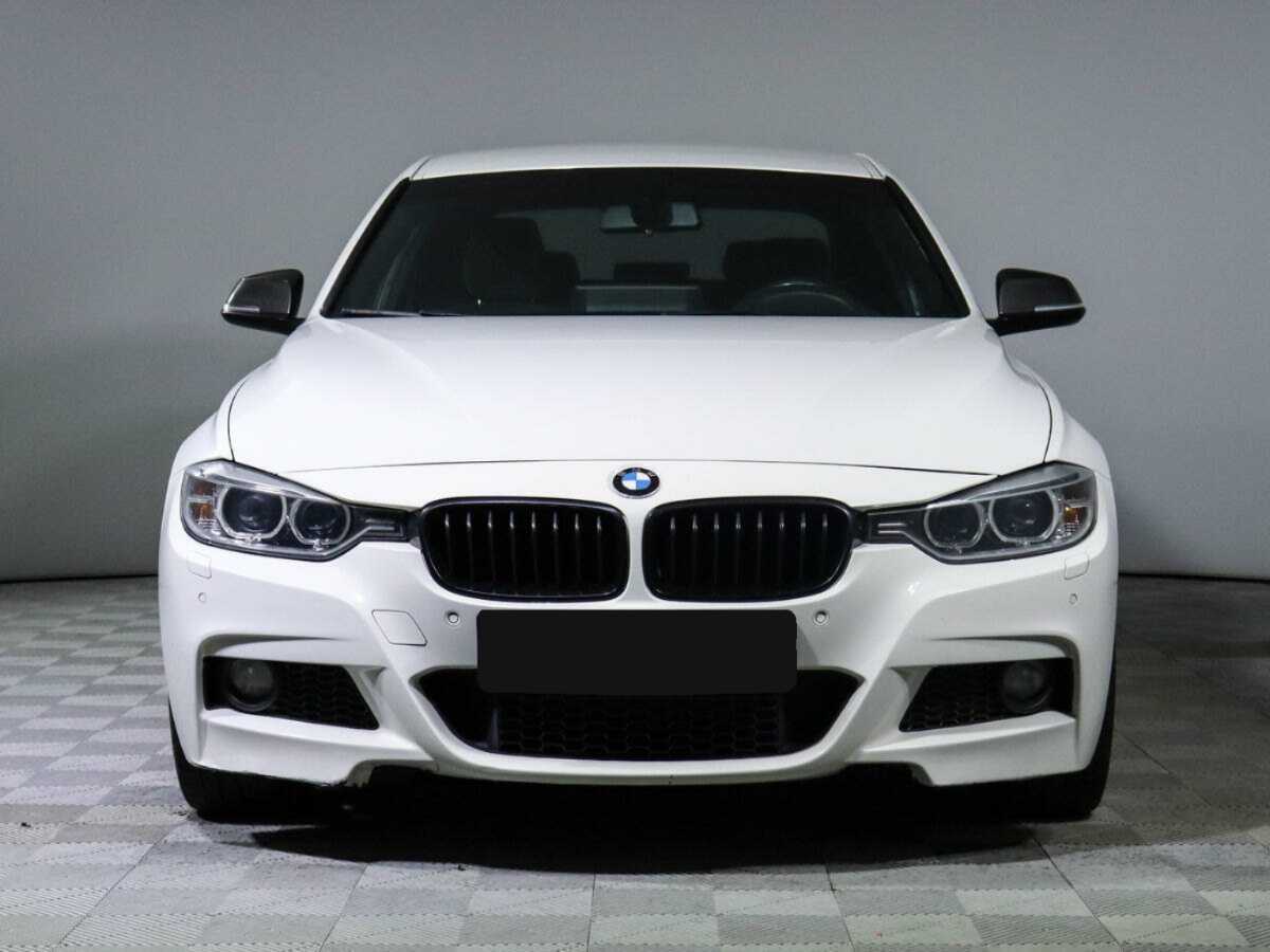 BMW 3 серии с пробегом — 2015 год. Фото: #1