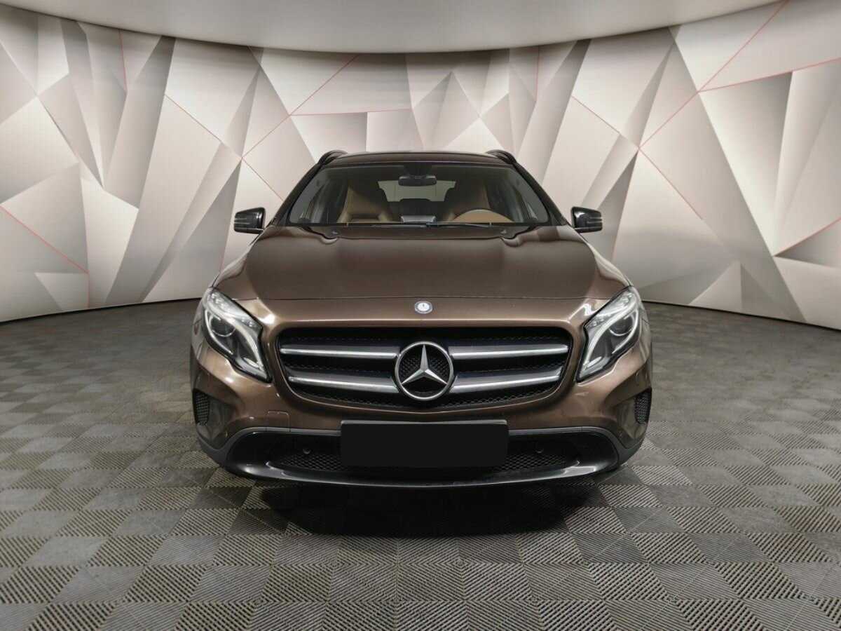 Mercedes-Benz GLA с пробегом — 2014 год. Фото: #6