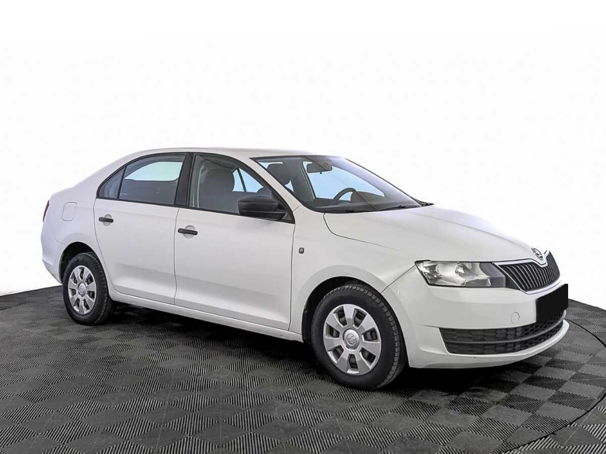 Skoda Rapid с пробегом — 2017 год. Фото: #2