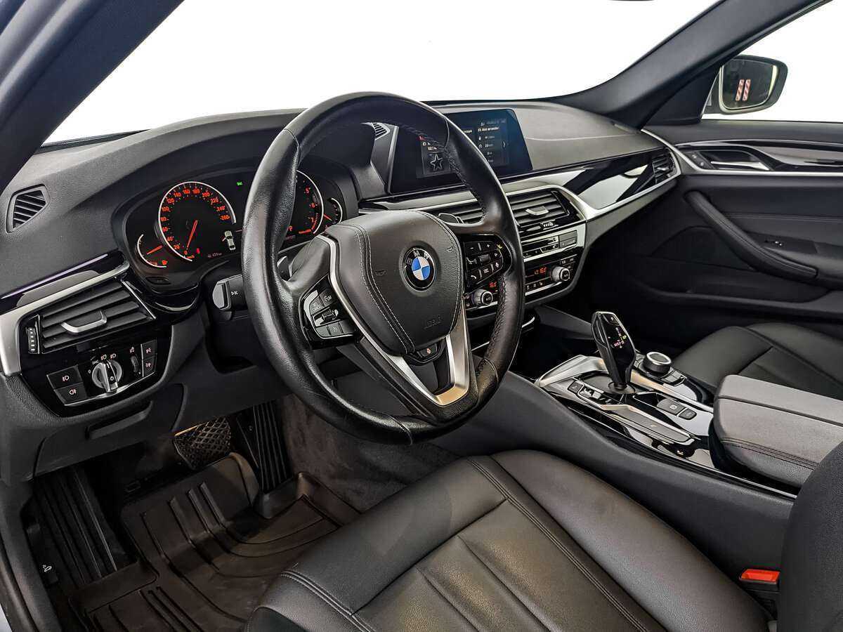 BMW 5 серии с пробегом — 2020 год. Фото: #10