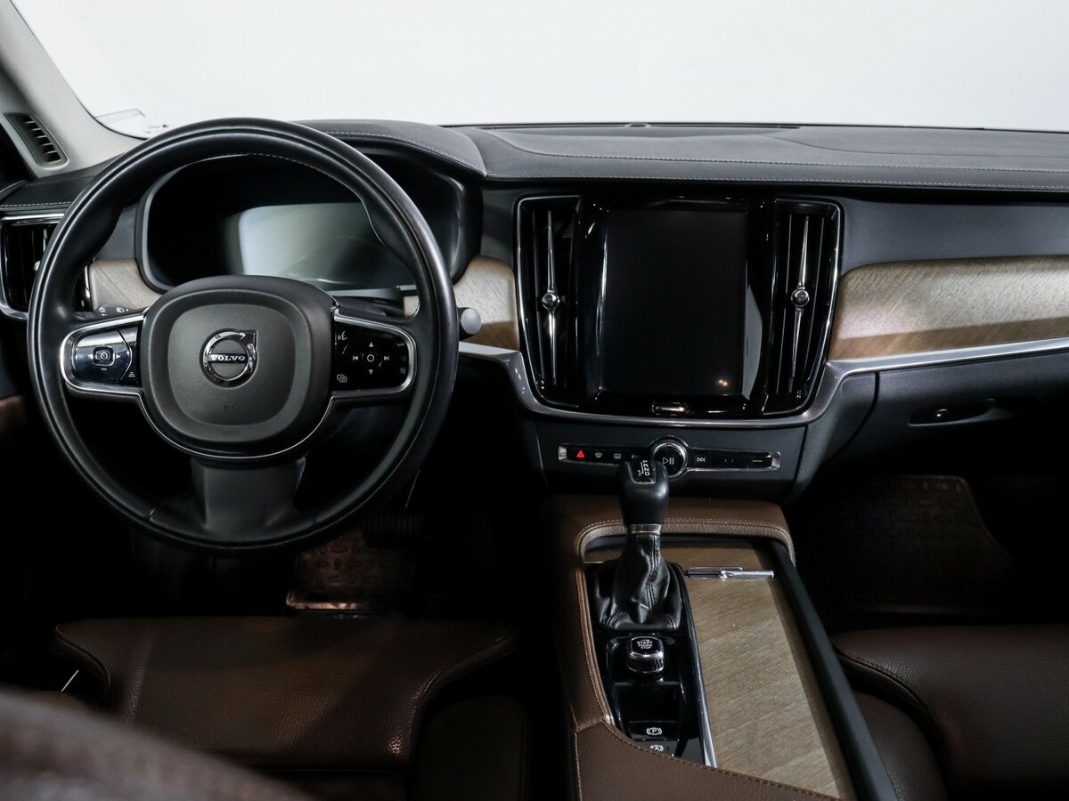 Volvo S90 с пробегом — 2019 год. Фото: #9