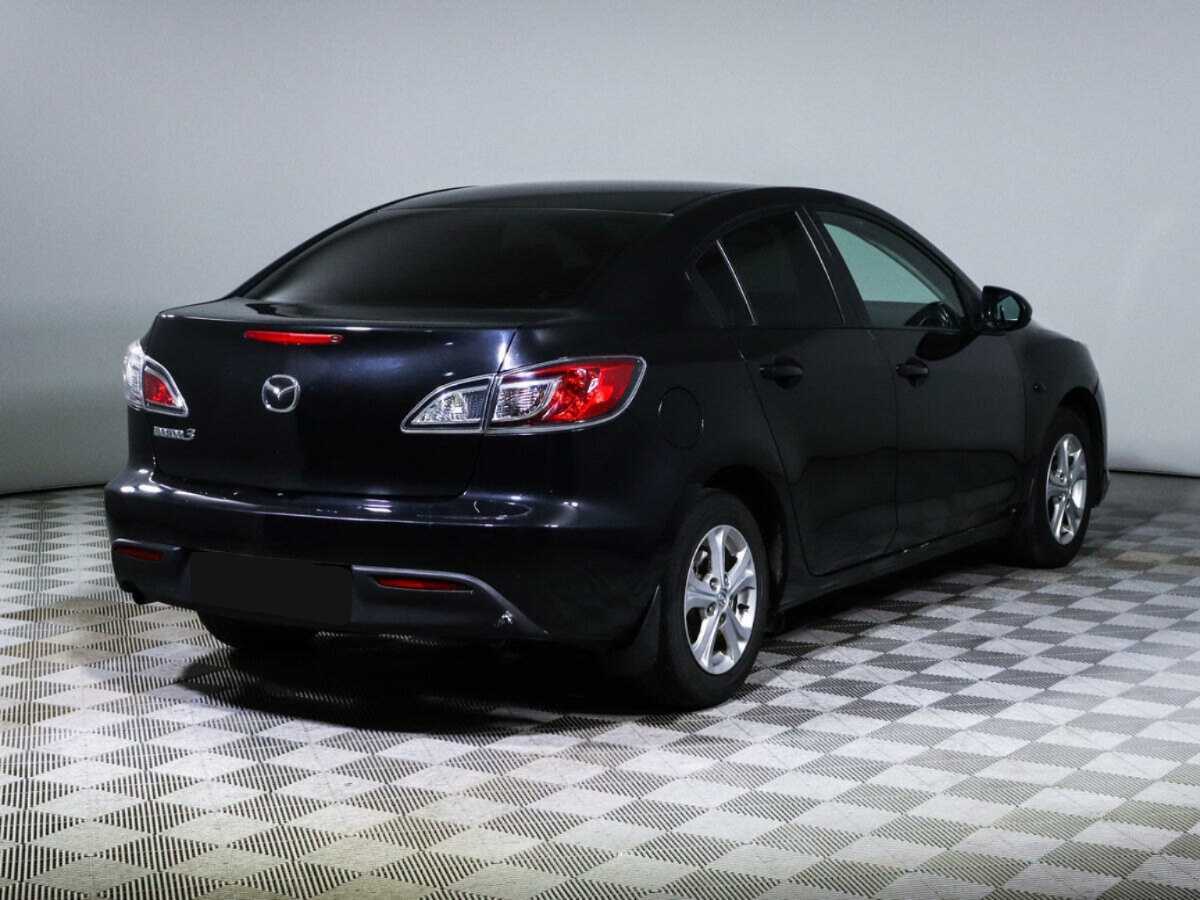 Mazda 3 с пробегом — 2011 год. Фото: #4