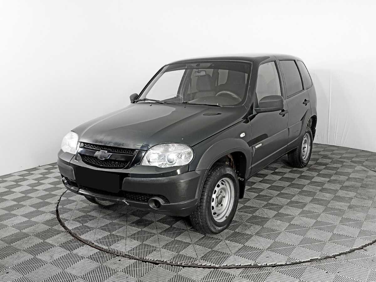 Chevrolet Niva с пробегом — 2013 год. Фото: #0