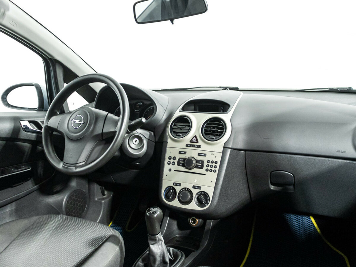 Opel Corsa с пробегом — 2007 год. Фото: #8