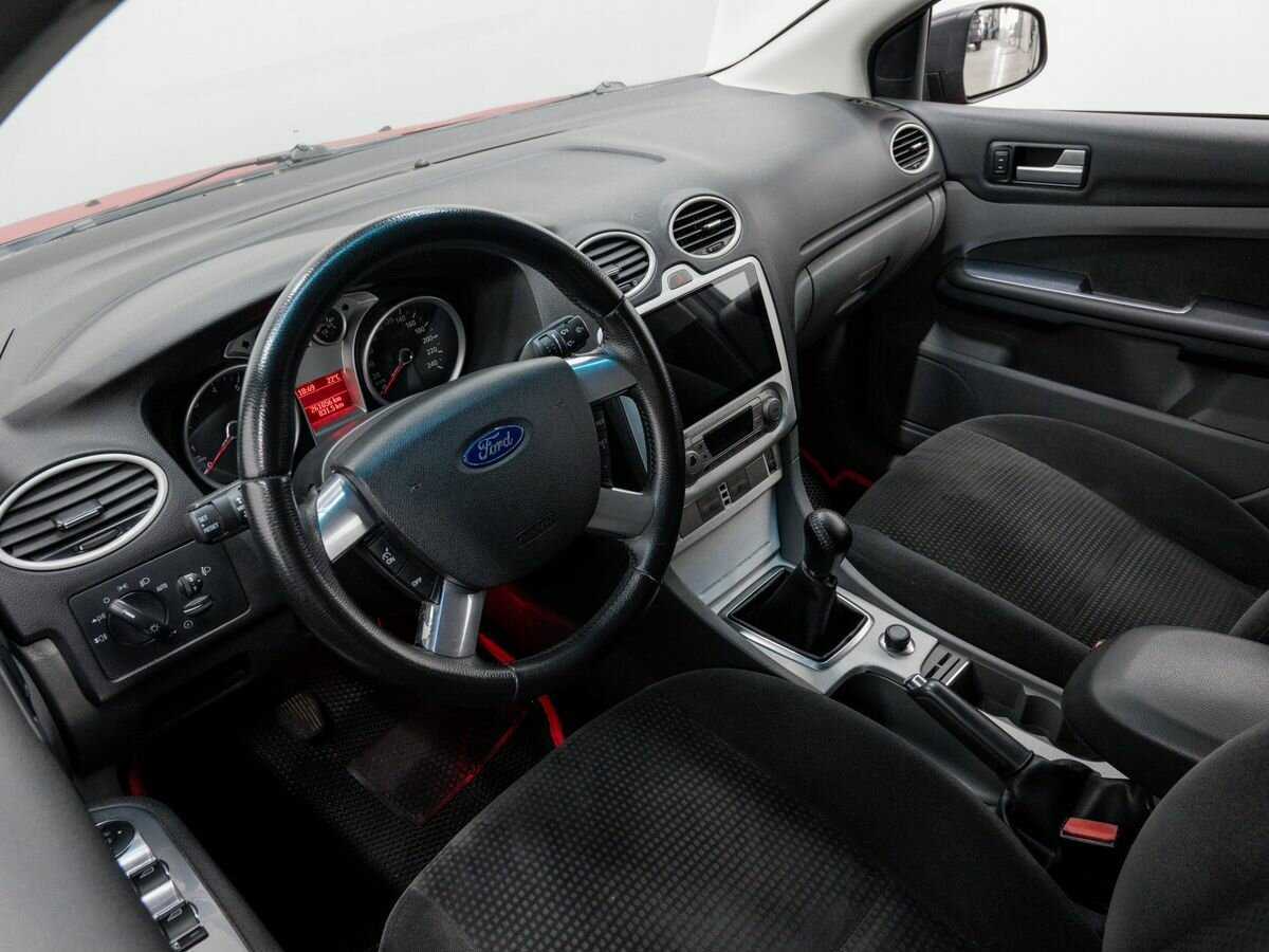 Ford Focus с пробегом — 2008 год. Фото: #12