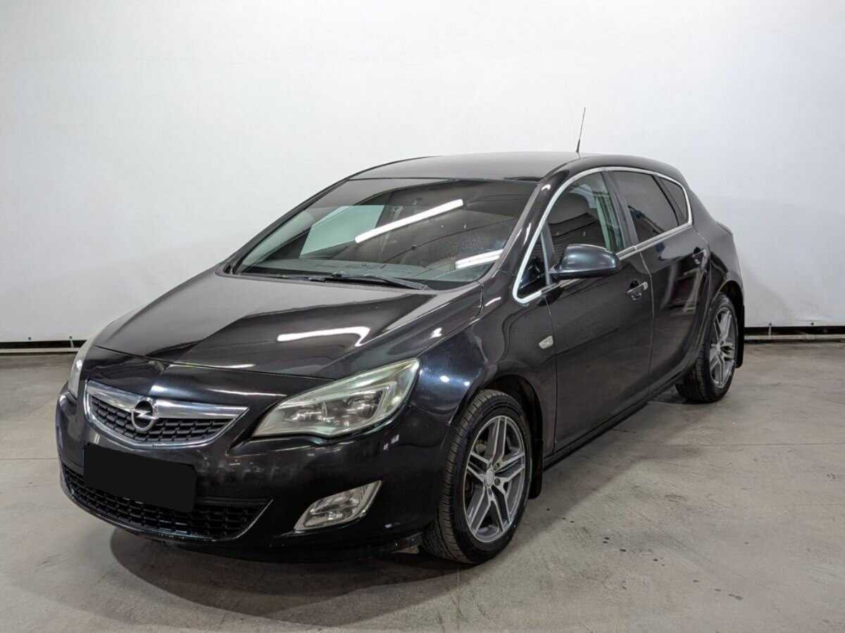 Opel Astra с пробегом — 2011 год. Посмотреть фото