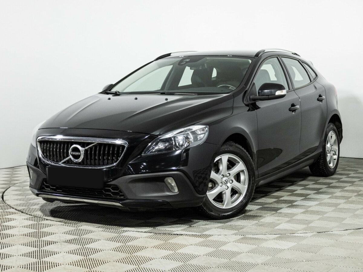 Volvo V40 Cross Country с пробегом — 2017 год. Посмотреть фото