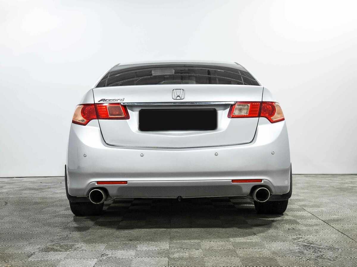 Honda Accord с пробегом — 2011 год. Фото: #4