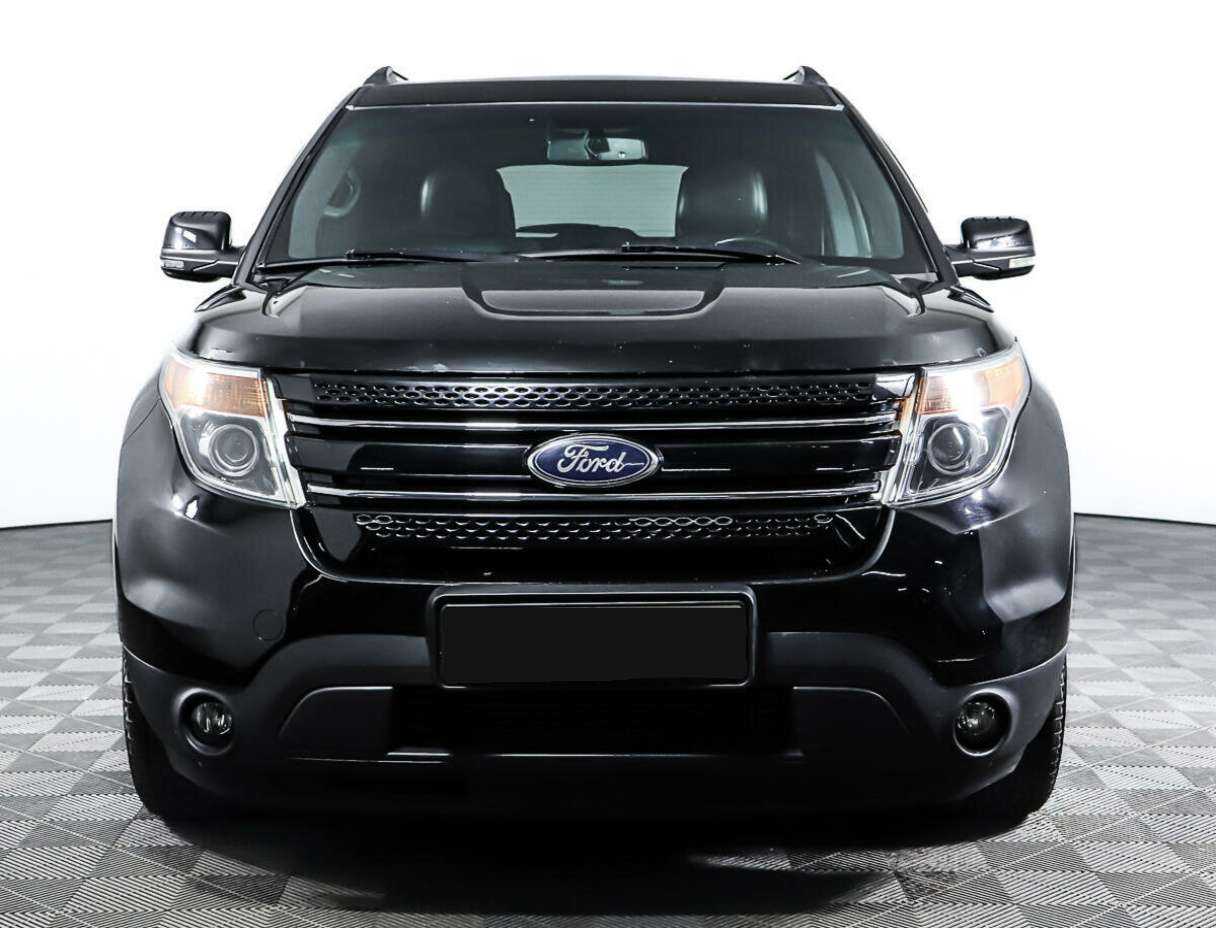 Ford Explorer с пробегом — 2011 год. Фото: #7