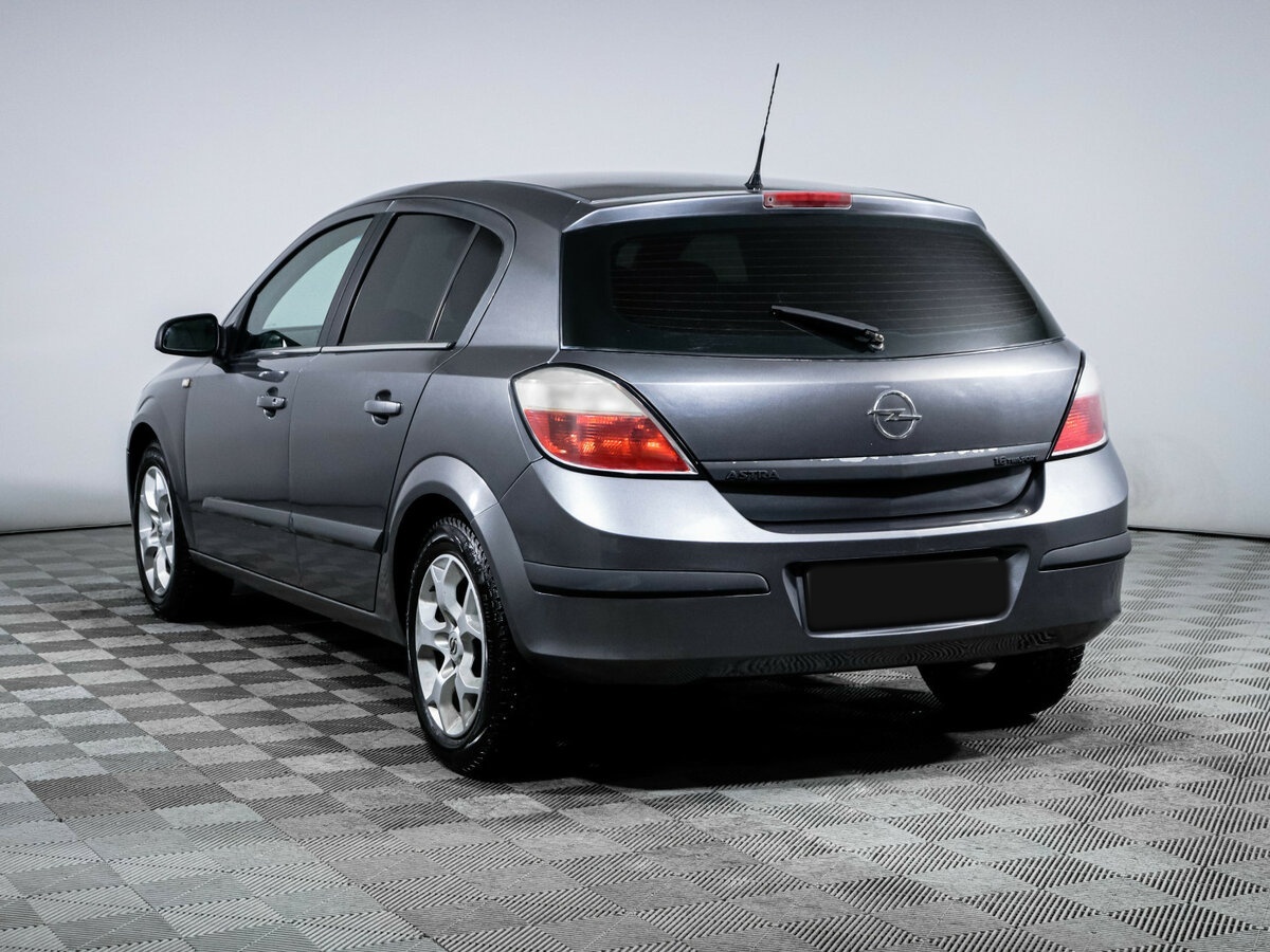 Opel Astra с пробегом — 2006 год. Фото: #5