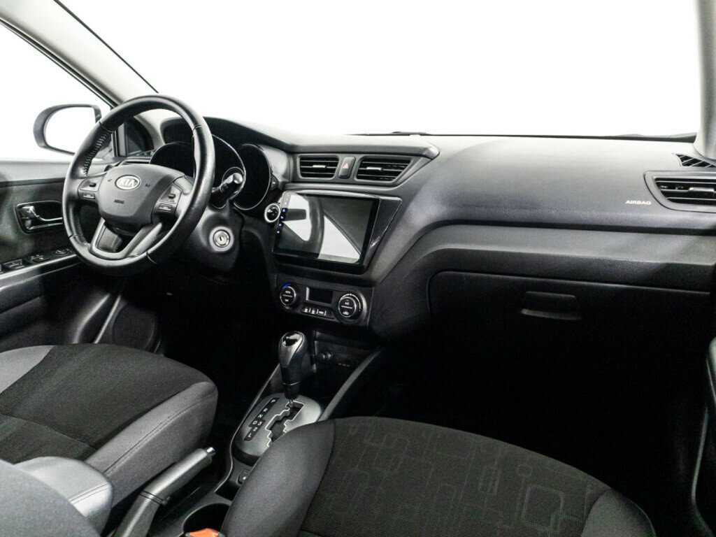 Kia Rio с пробегом — 2011 год. Фото: #8