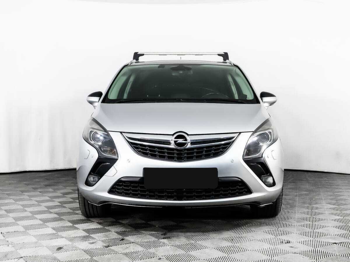 Opel Zafira с пробегом — 2014 год. Фото: #1