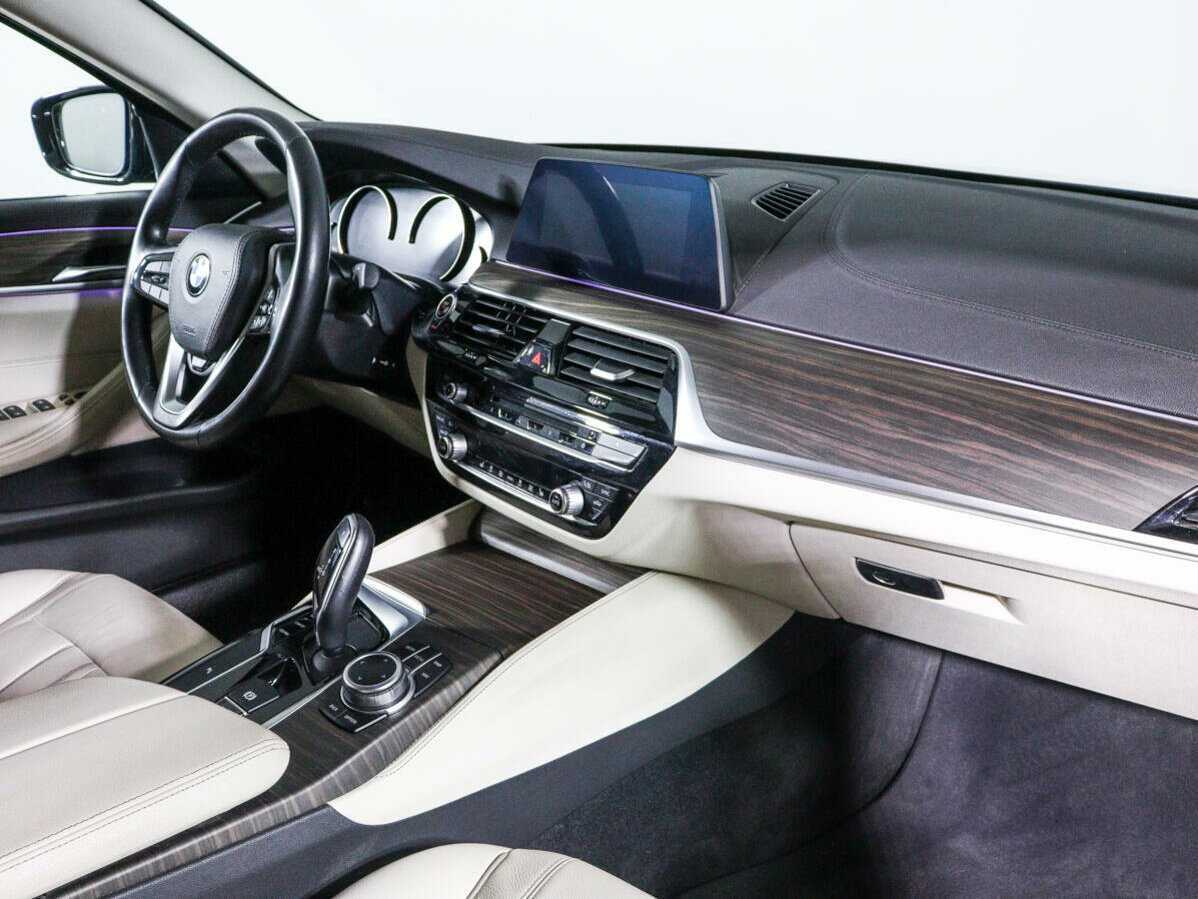 BMW 5 серии с пробегом — 2019 год. Фото: #6