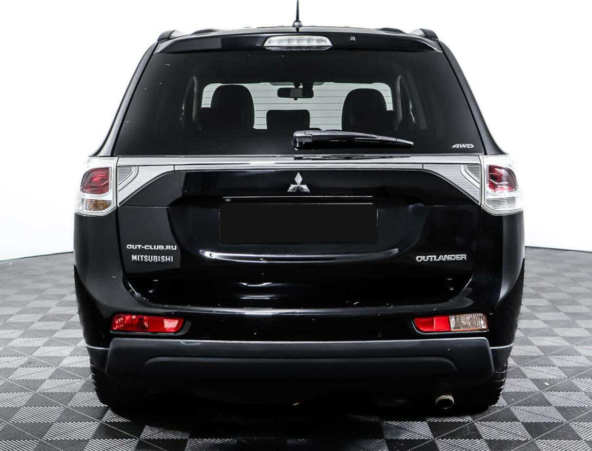 Mitsubishi Outlander с пробегом — 2012 год. Фото: #5