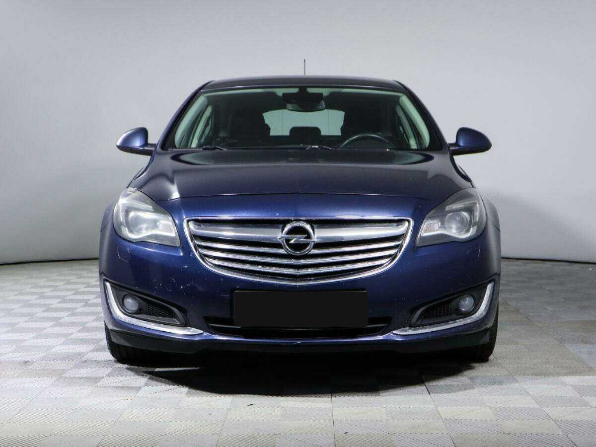Opel Insignia с пробегом — 2014 год. Фото: #1