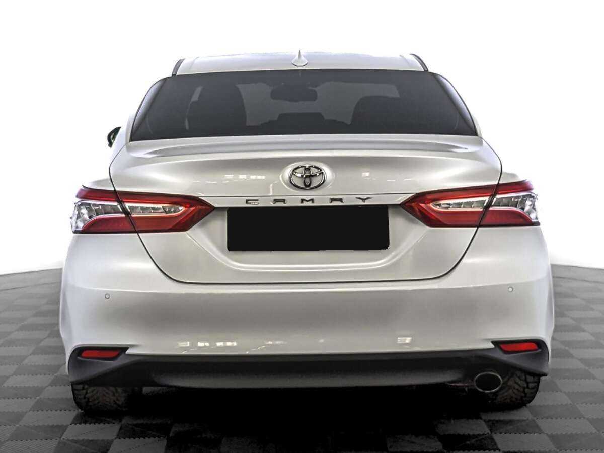 Toyota Camry с пробегом — 2019 год. Фото: #5