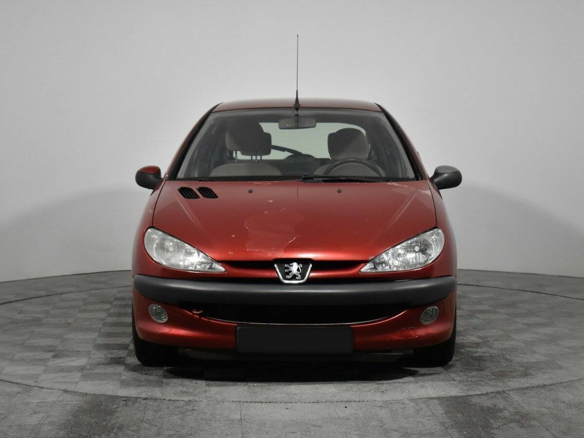 Peugeot 206 с пробегом — 2003 год. Фото: #1