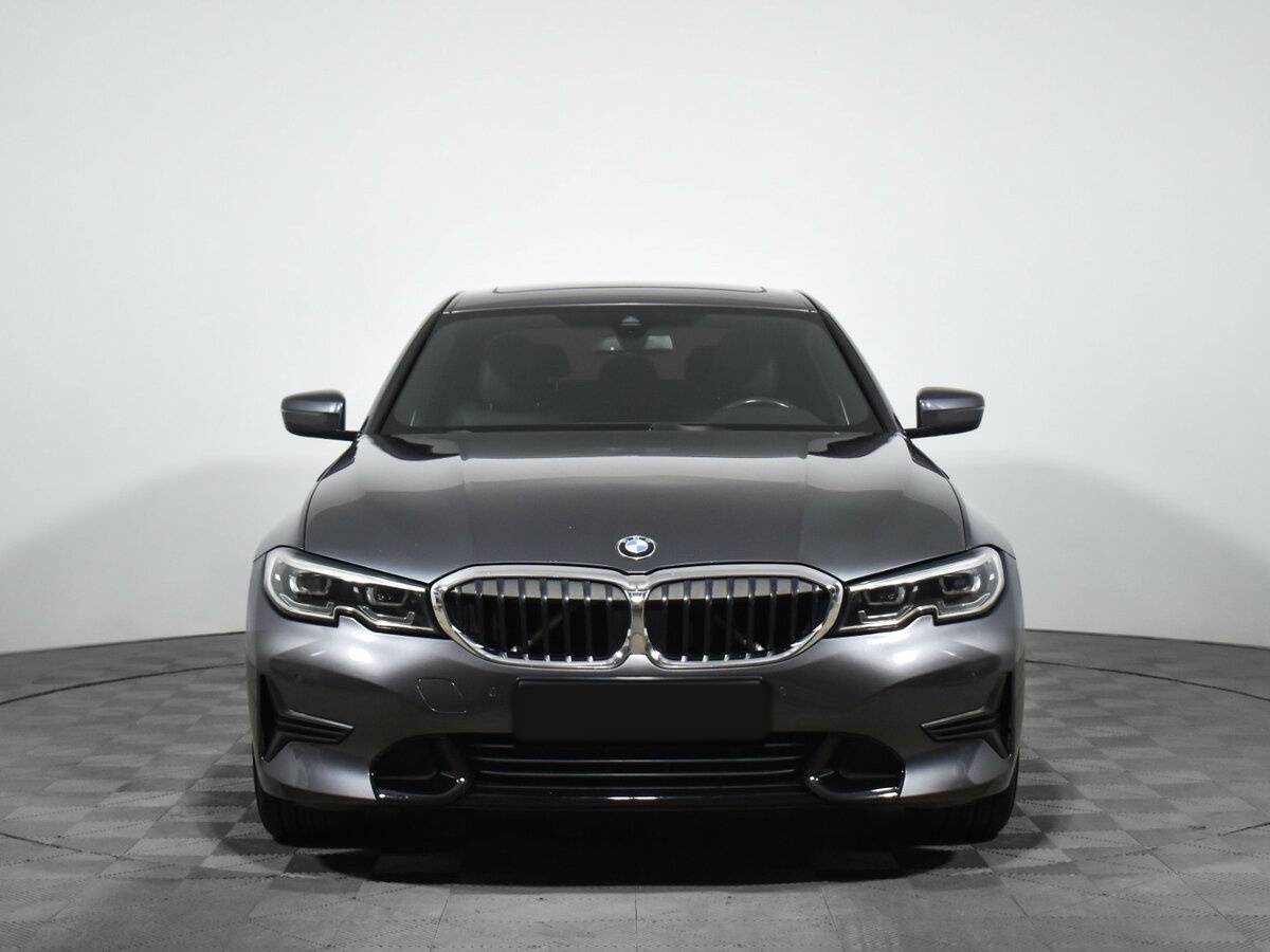 BMW 3 серии с пробегом — 2019 год. Фото: #1