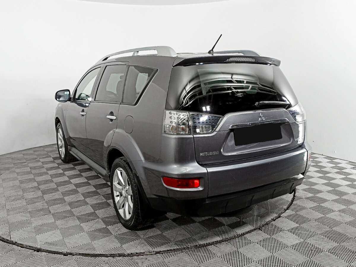 Mitsubishi Outlander с пробегом — 2010 год. Фото: #6