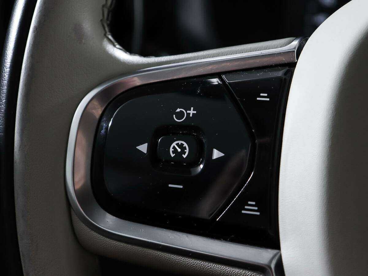 Volvo XC60 с пробегом — 2021 год. Фото: #18