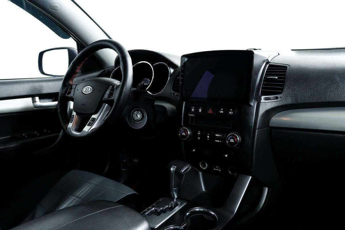 Kia Sorento с пробегом — 2010 год. Фото: #8