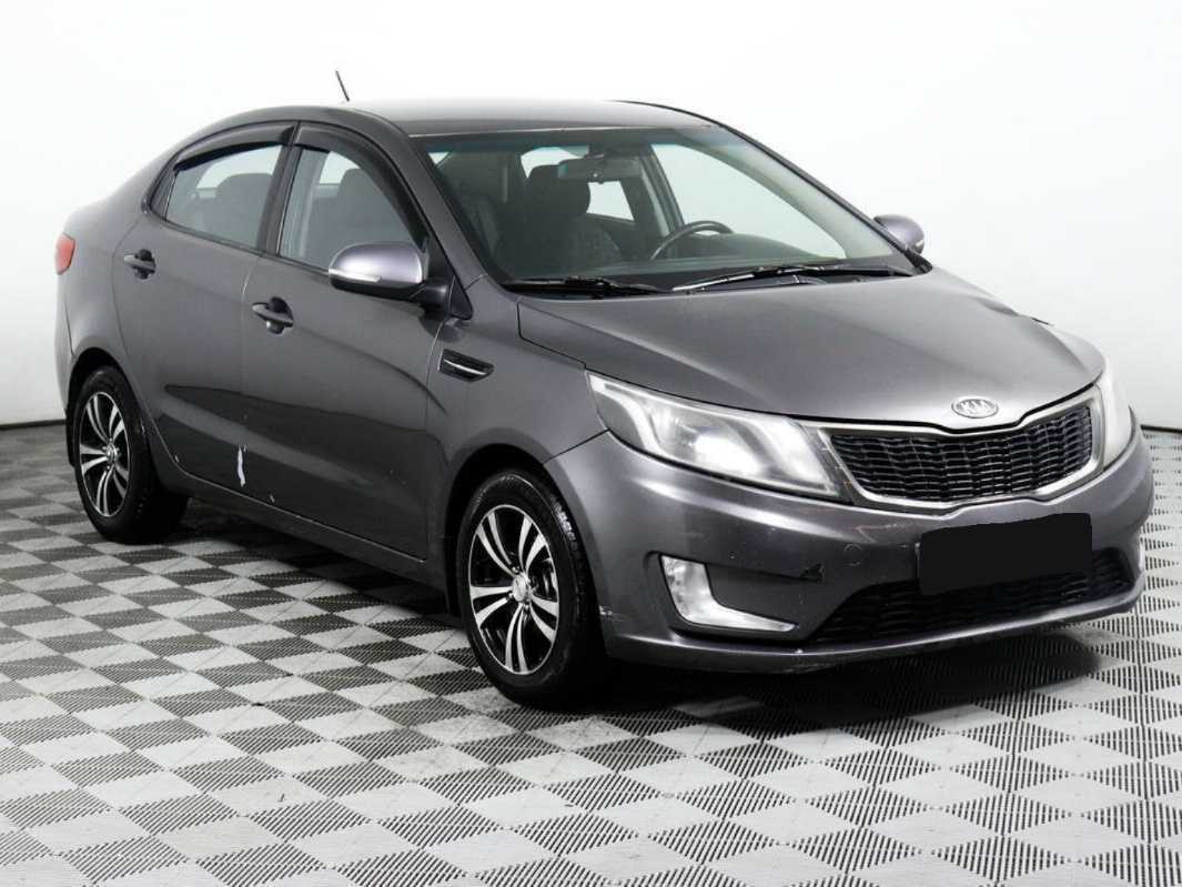 Kia Rio с пробегом — 2012 год. Фото: #2