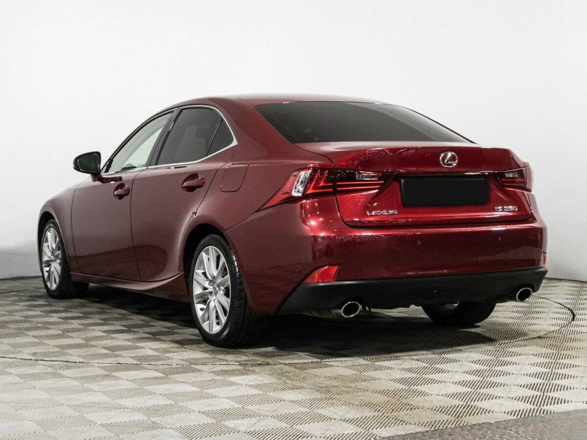 Lexus IS с пробегом — 2014 год. Фото: #6