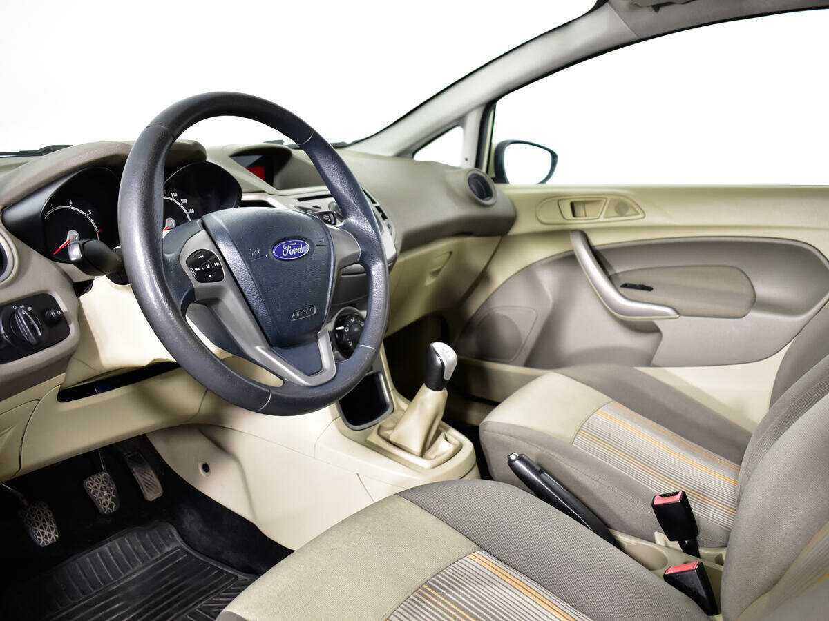 Ford Fiesta с пробегом — 2008 год. Фото: #12