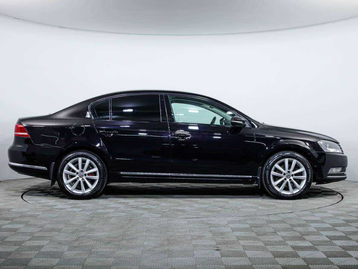 Volkswagen Passat с пробегом — 2011 год. Фото: #2