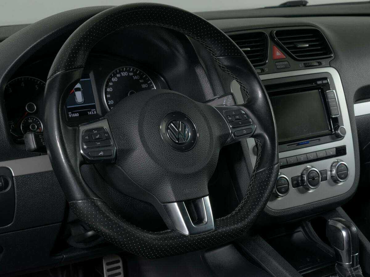 Volkswagen Scirocco с пробегом — 2013 год. Фото: #14