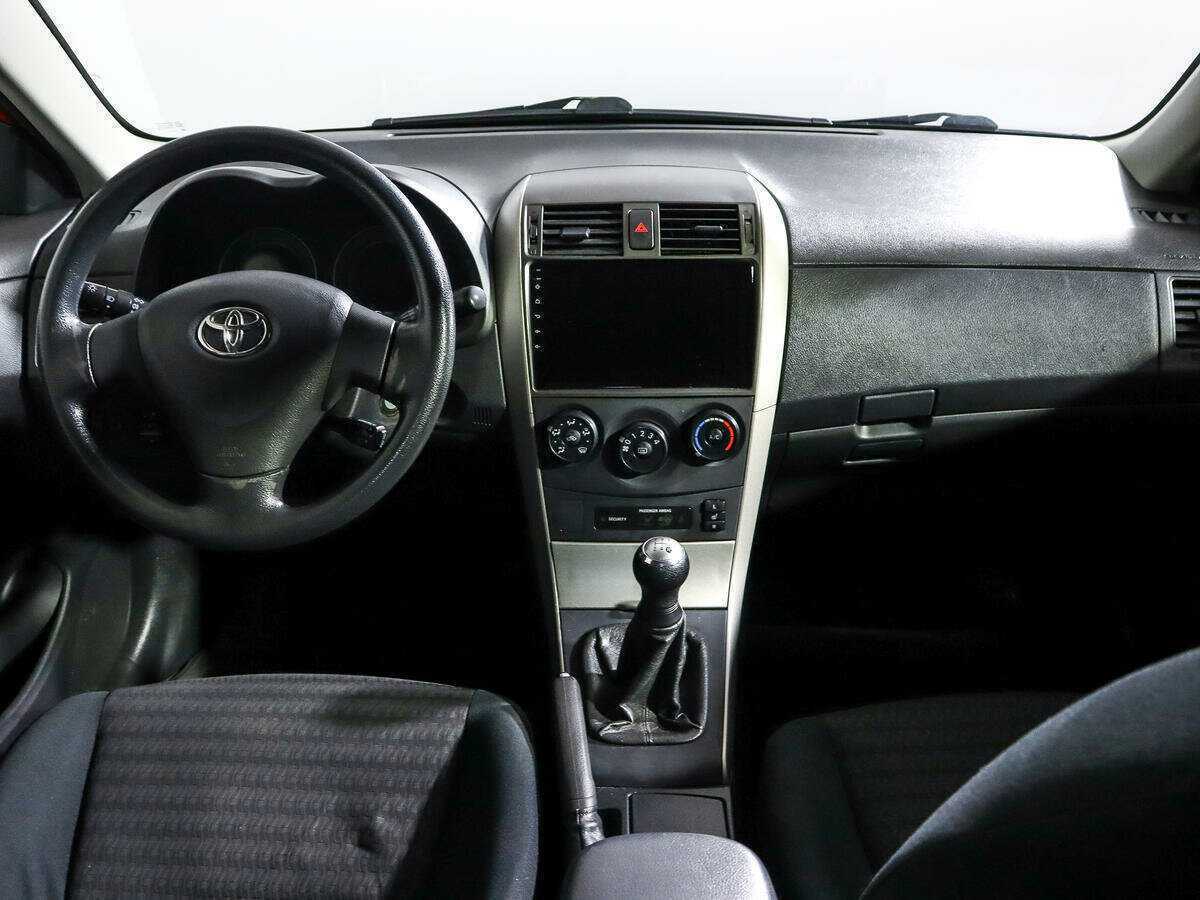 Toyota Corolla с пробегом — 2008 год. Фото: #9