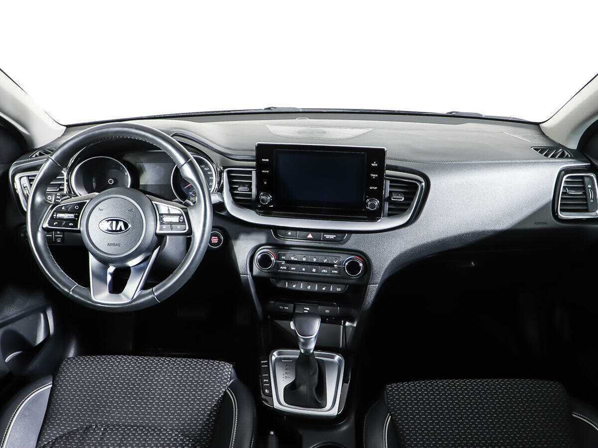 Kia XCeed с пробегом — 2020 год. Фото: #10