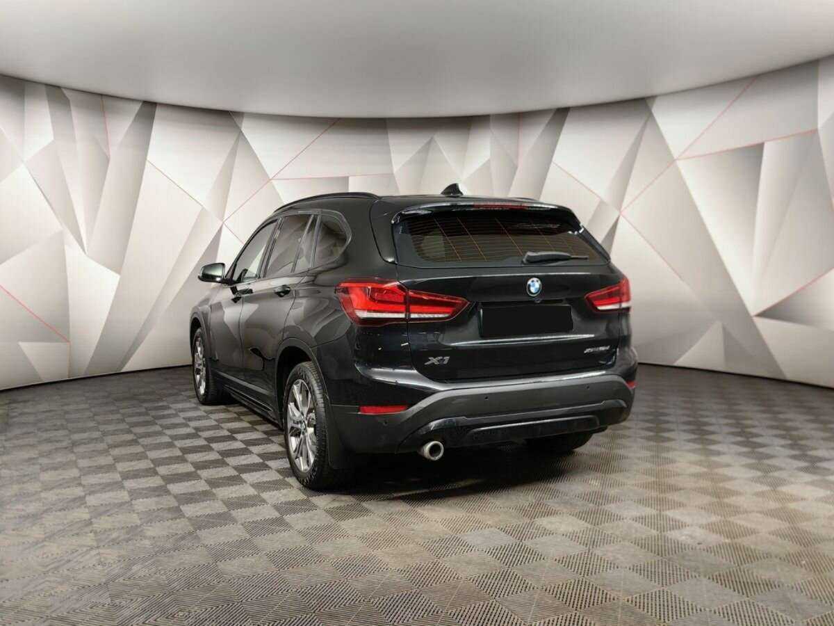 BMW X1 с пробегом — 2020 год. Фото: #3