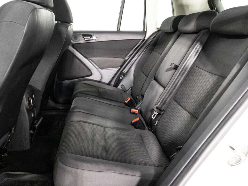 Volkswagen Tiguan с пробегом — 2011 год. Фото: #9