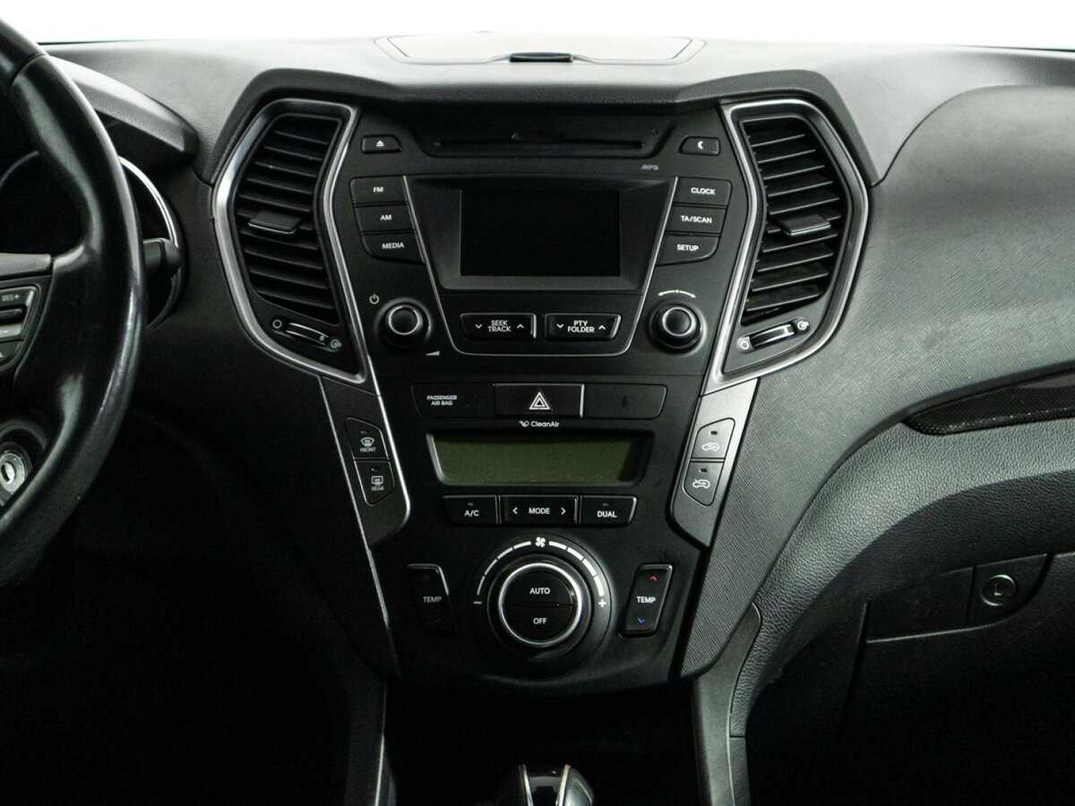 Hyundai Santa Fe с пробегом — 2012 год. Фото: #13
