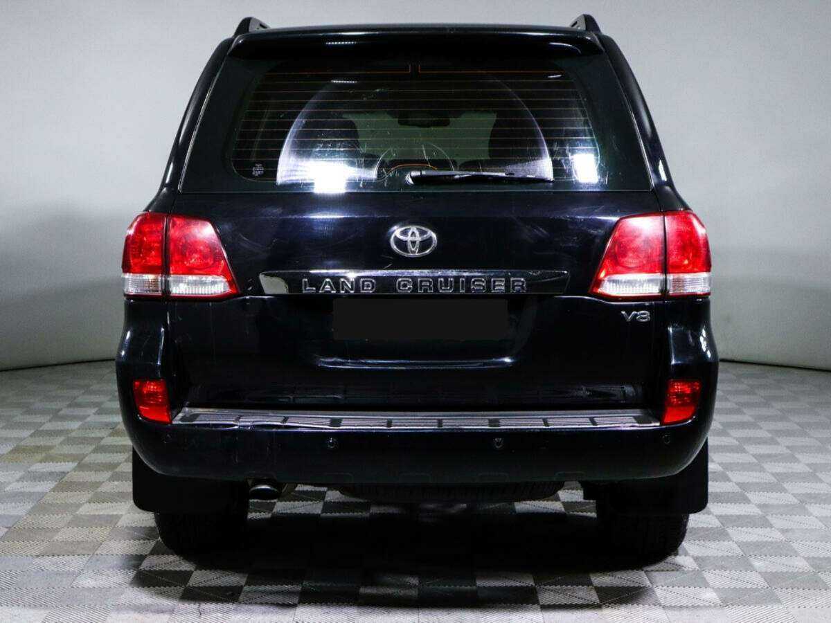 Toyota Land Cruiser с пробегом — 2008 год. Фото: #3