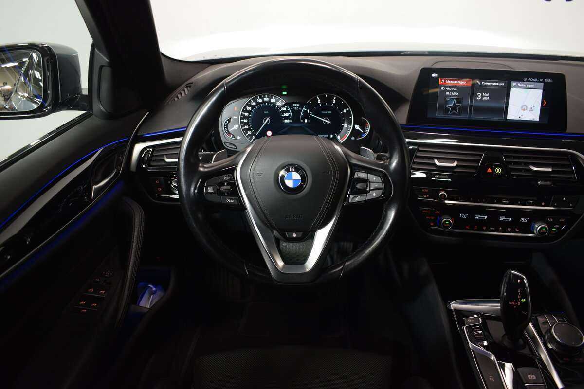 BMW 5 серии с пробегом — 2019 год. Фото: #8