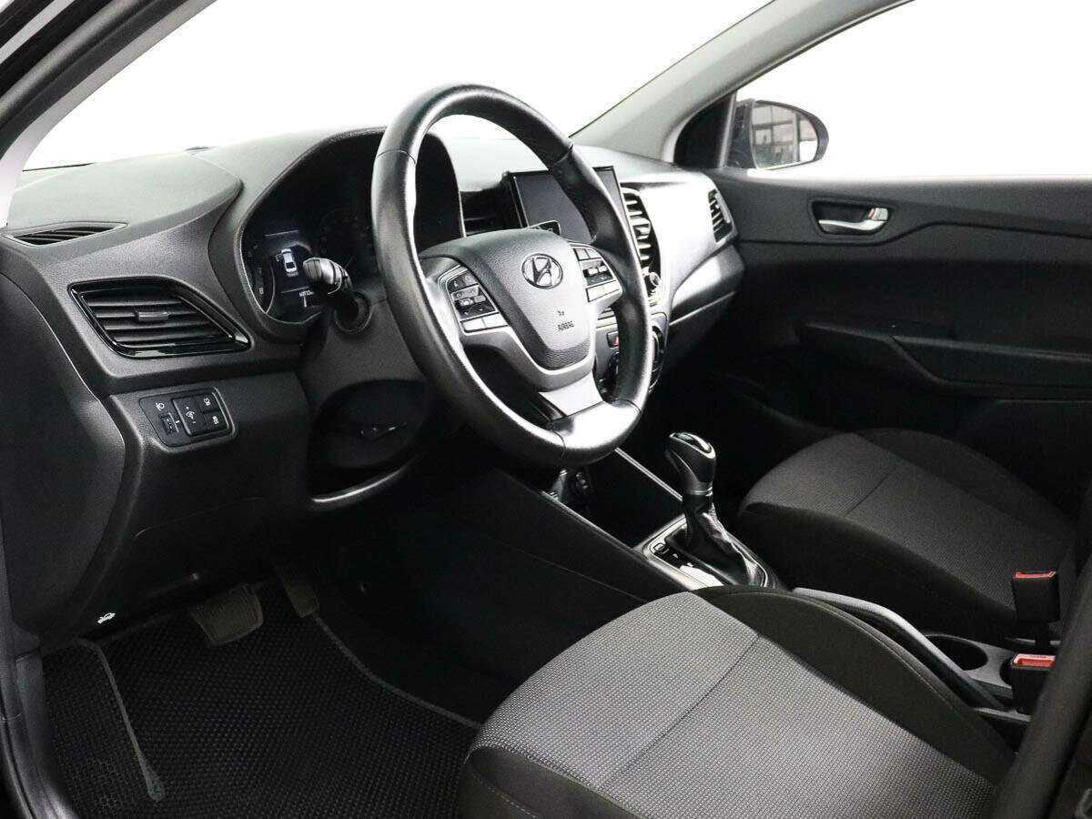 Hyundai Solaris с пробегом — 2020 год. Фото: #7