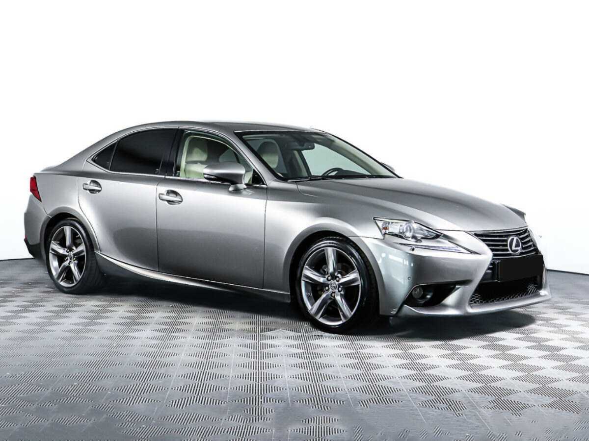 Lexus IS с пробегом — 2013 год. Фото: #2
