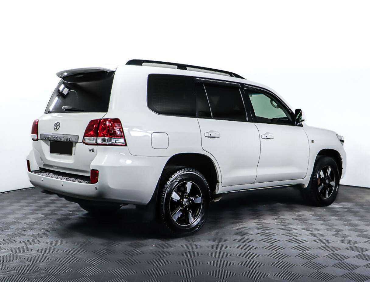 Toyota Land Cruiser с пробегом — 2010 год. Фото: #4