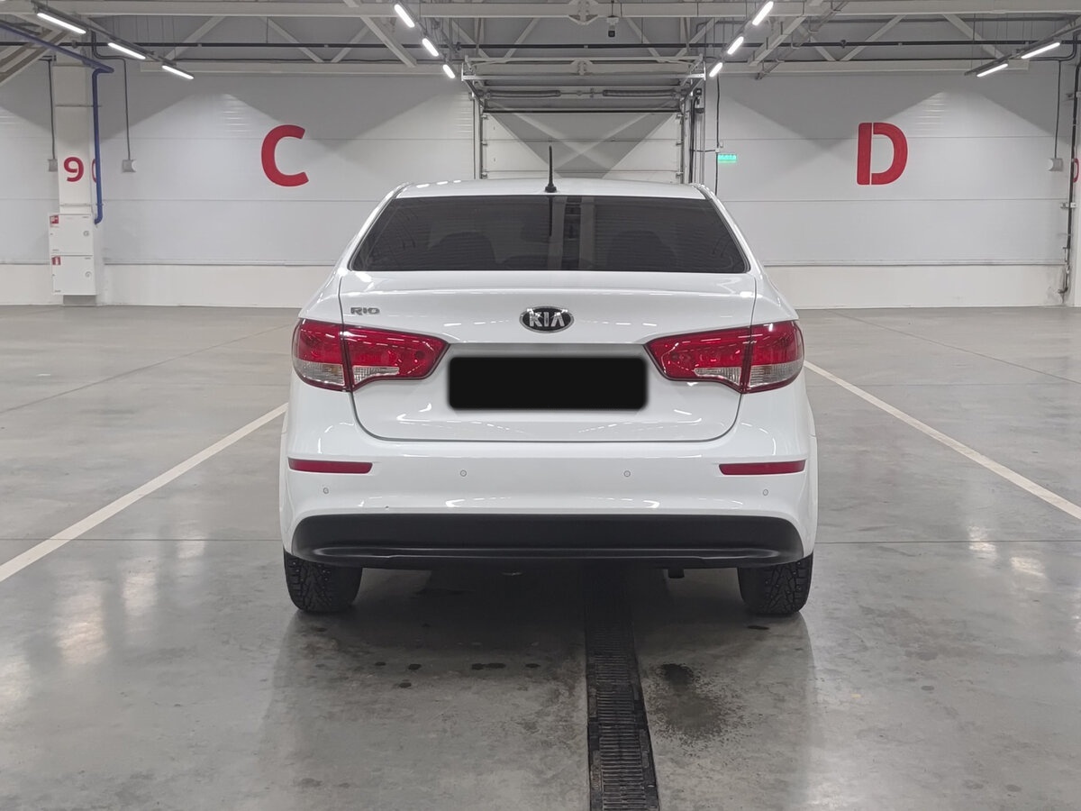 Kia Rio с пробегом — 2016 год. Фото: #5