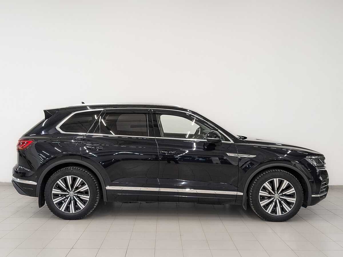 Volkswagen Touareg с пробегом — 2020 год. Фото: #3