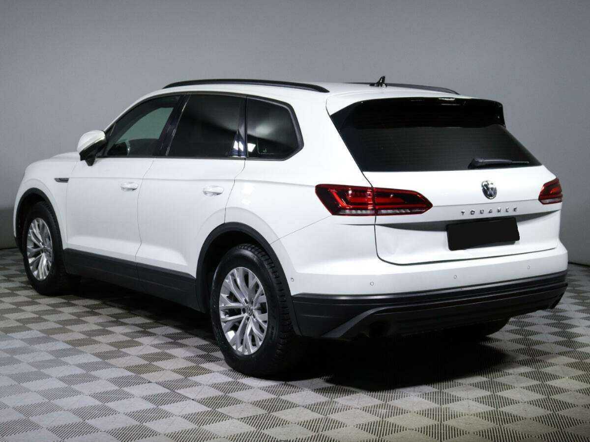 Volkswagen Touareg с пробегом — 2019 год. Фото: #5