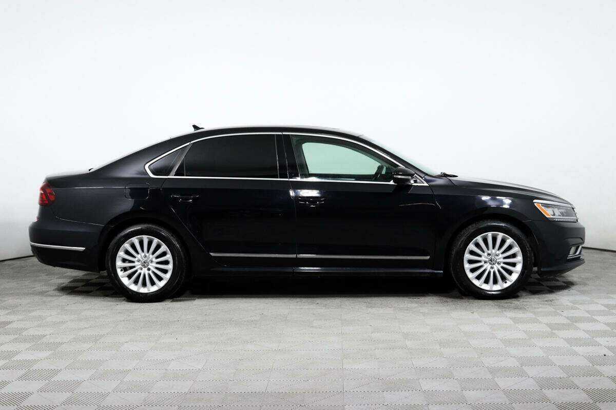 Volkswagen Passat с пробегом — 2017 год. Фото: #3
