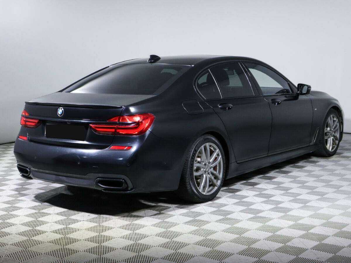 BMW 7 серии с пробегом — 2018 год. Фото: #4