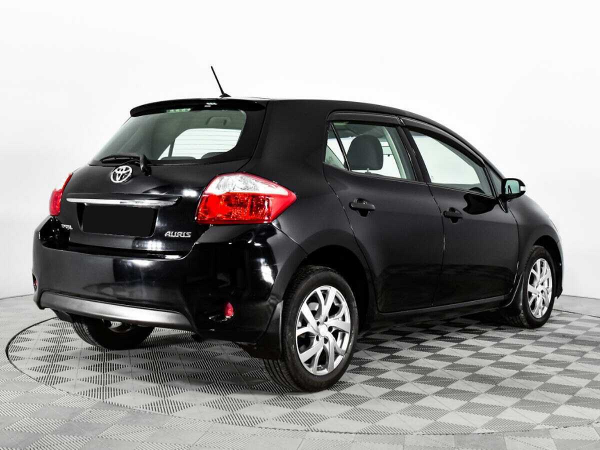 Toyota Auris с пробегом — 2010 год. Фото: #4