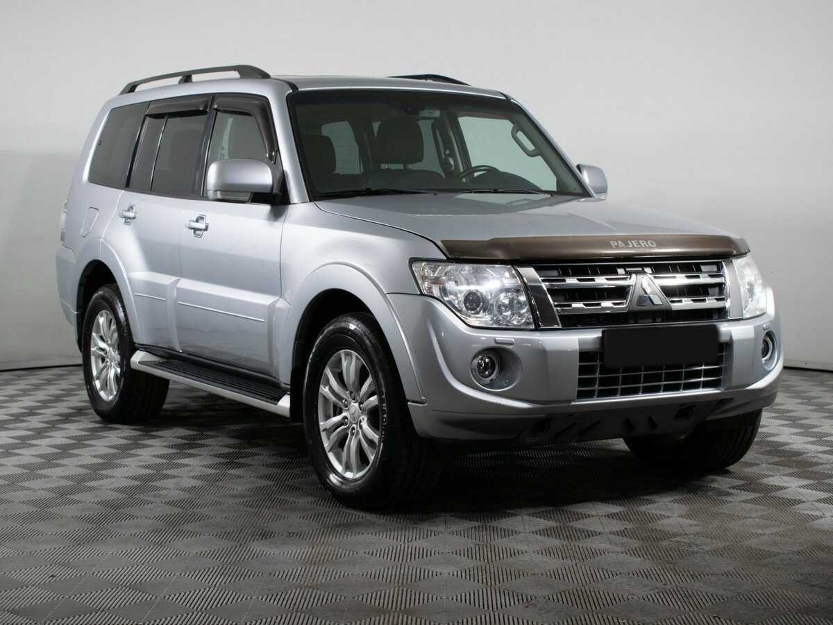 Mitsubishi Pajero с пробегом — 2011 год. Фото: #2