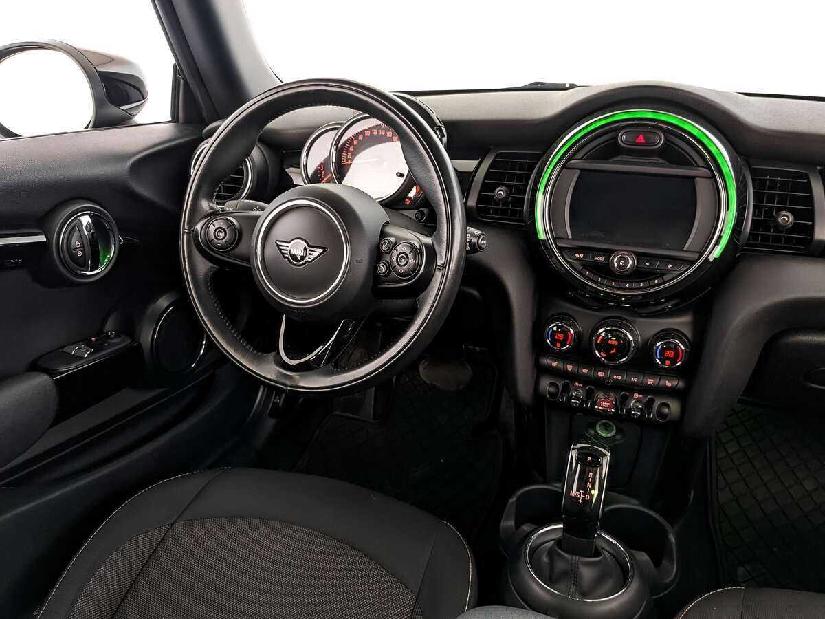 Mini Hatch с пробегом — 2020 год. Фото: #15